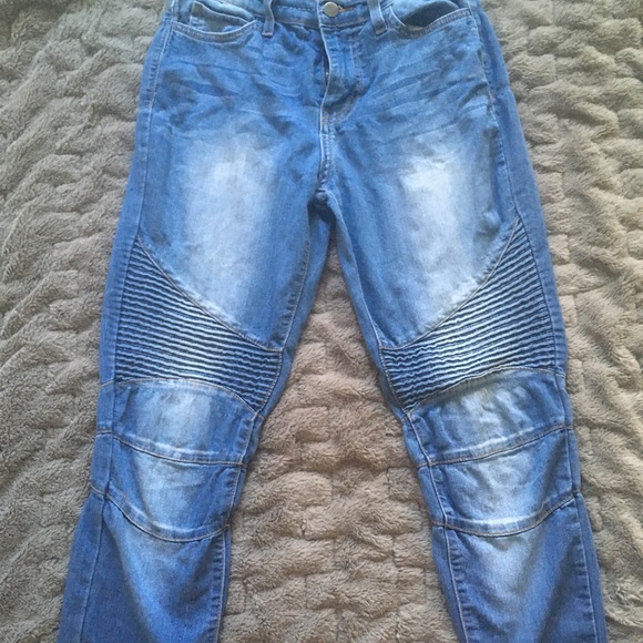 Fashion Nova Jeans - Picture 2 of 2